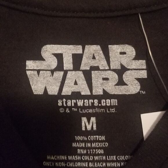 NWT Men's Star Wars shirt New Size M - Picture 2 of 2